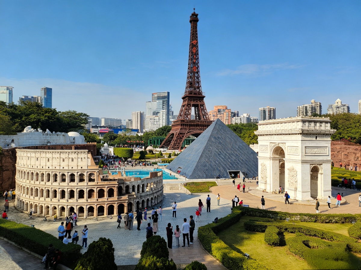 Window of the World - Miniature world landmarks in Shenzhen
